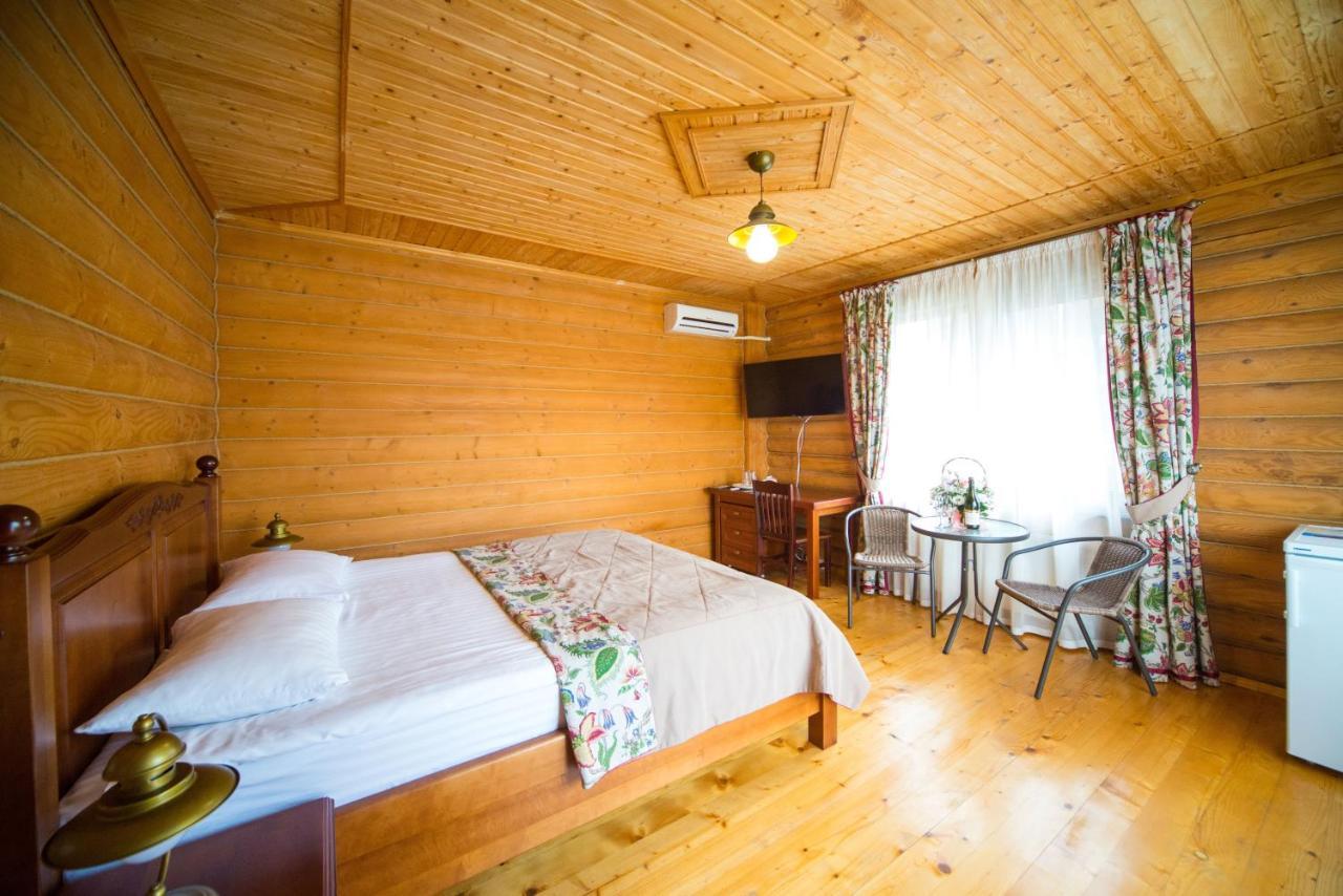 Комплекс Відпочинку Пампушка & Подушка Hotel Burlach'ya Balka Exterior photo