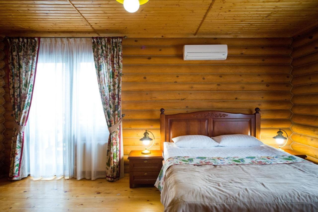 Комплекс Відпочинку Пампушка & Подушка Hotel Burlach'ya Balka Exterior photo