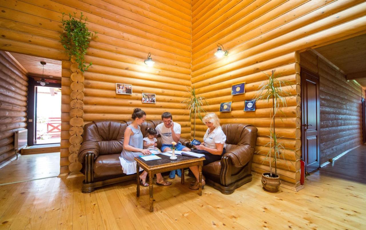 Комплекс Відпочинку Пампушка & Подушка Hotel Burlach'ya Balka Exterior photo