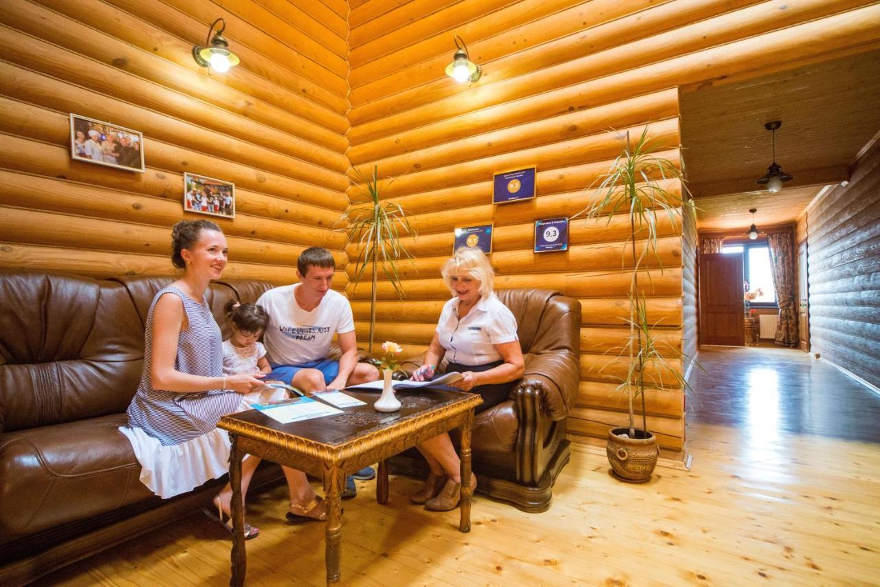 Комплекс Відпочинку Пампушка & Подушка Hotel Burlach'ya Balka Exterior photo
